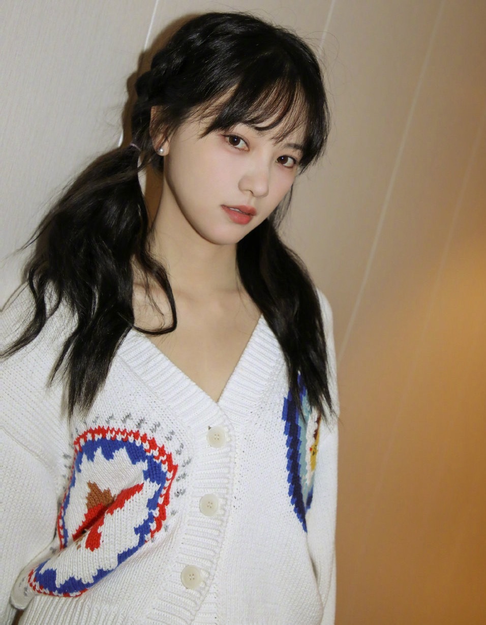 黄灿灿浪姐连麦杨紫黄灿灿～～黄灿灿