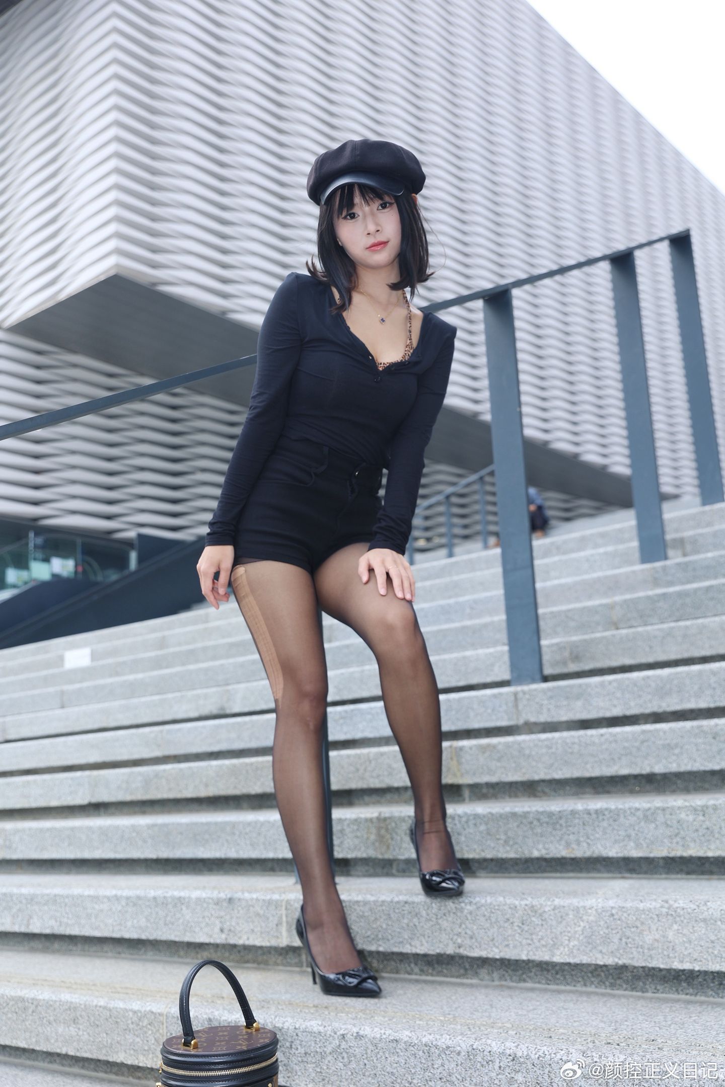 高跟美女图黑丝高跟，绝搭美女绘梦长廊