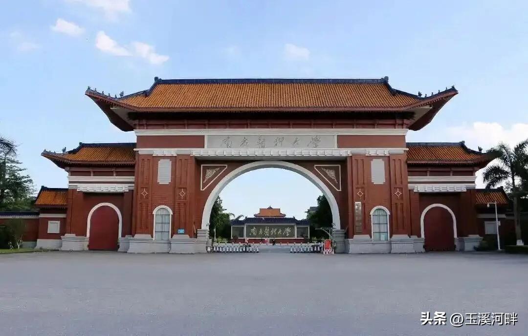 没想到南方医科大学会以这种方式出名，在广东省的医学院校中，中山大学中山医学院是当