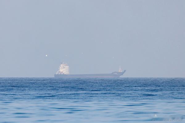 伊朗再次封锁霍尔木兹海峡 川普回应伊朗周五（4月17日）宣布开放霍尔木兹海峡后，