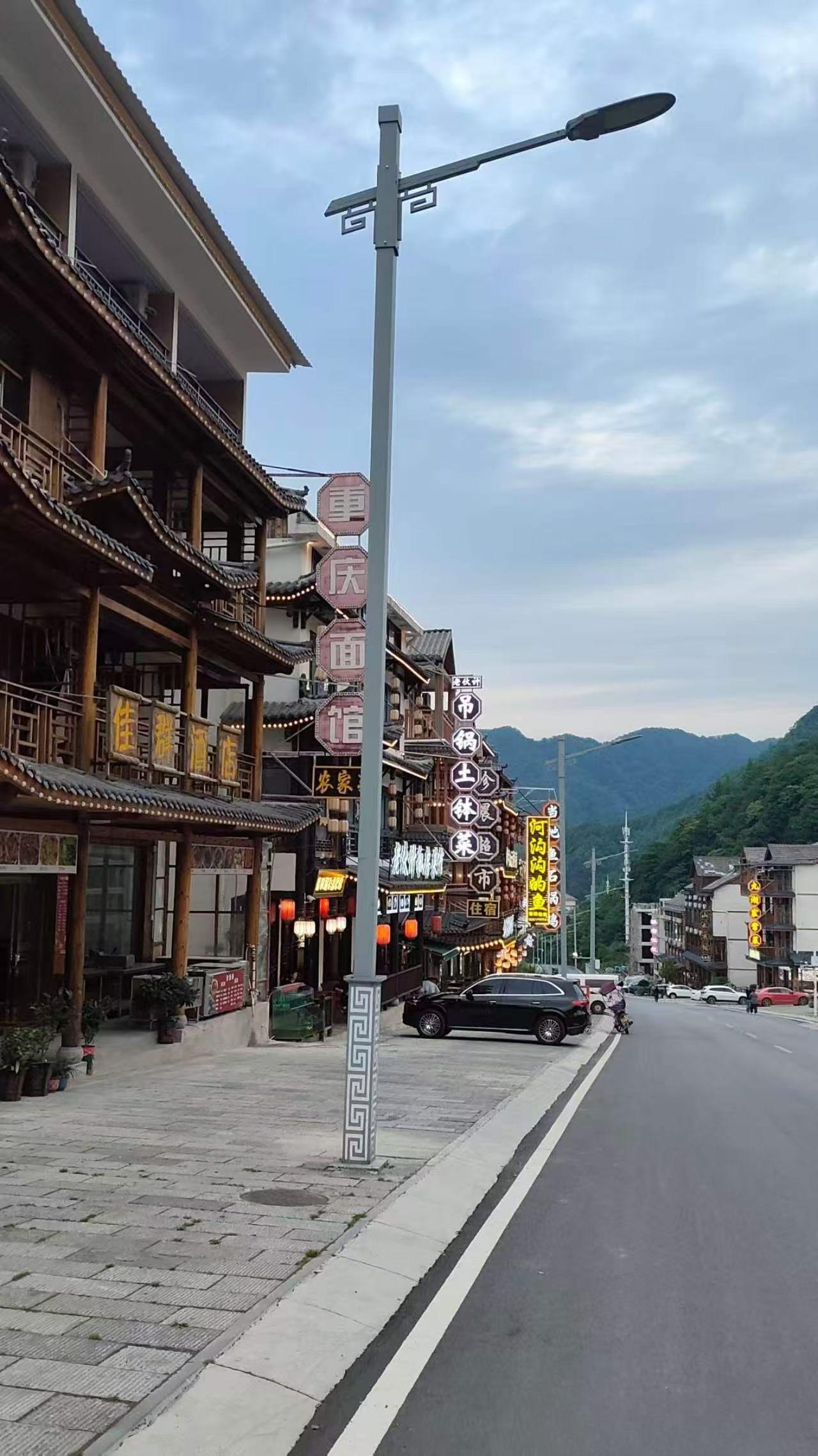绿水青山、蓝天白云，是神农架最治愈的底色。
在坪阡镇停留一周，深深爱上这里的气候