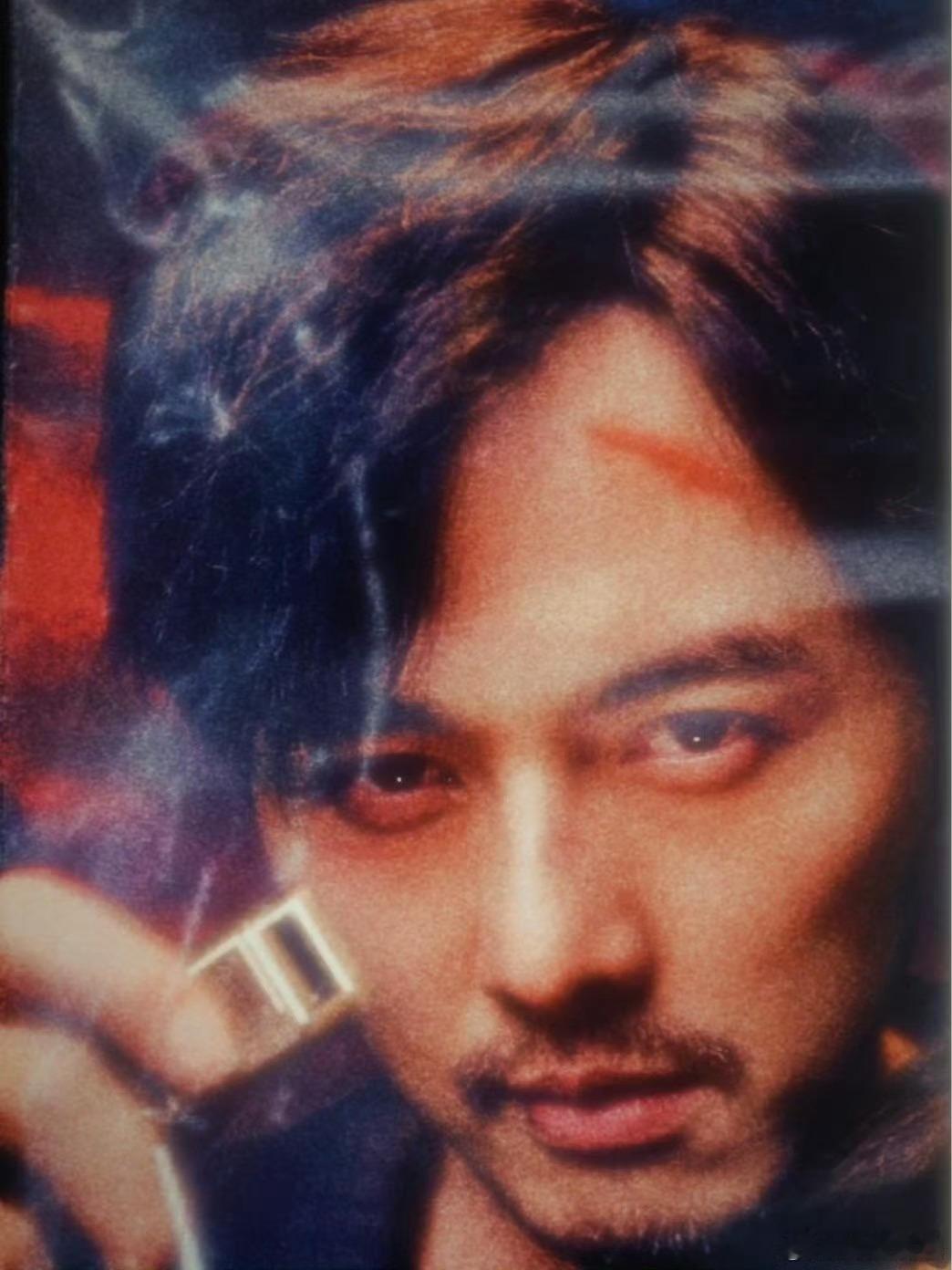 叶祖新曾说不演戏了就去炒粉幸好叶祖新没放弃，不然就看不到顾玉和太子了。哥，现在可