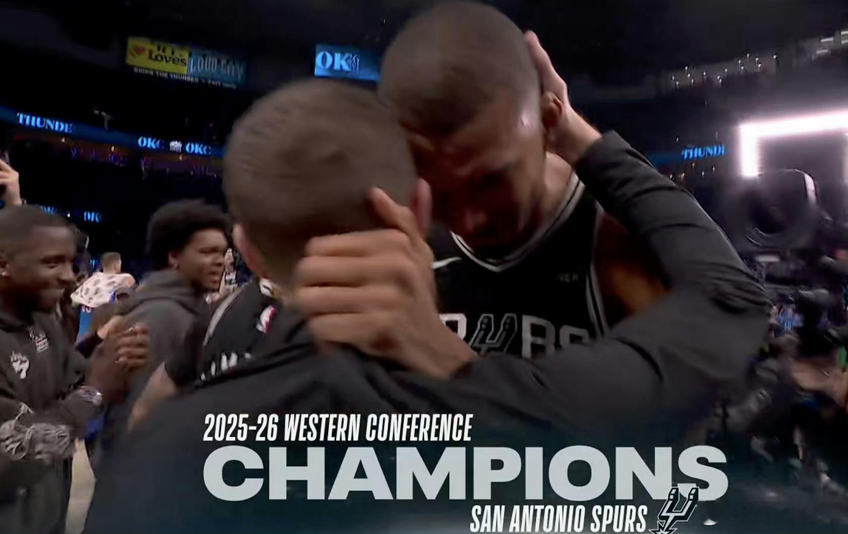 马刺vs雷霆，4:3拿下抢七，马刺时隔12年再次晋级NBA总决赛，总决赛将对战尼