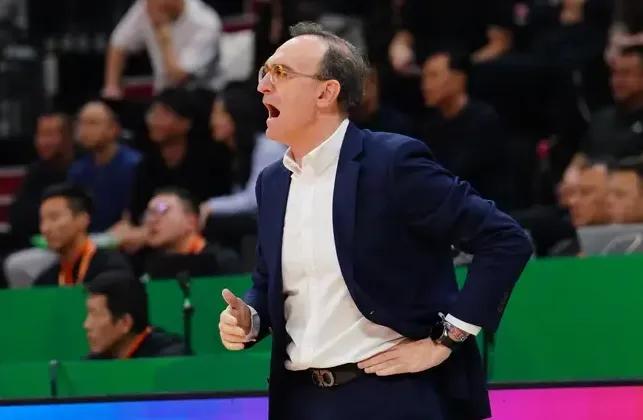 乌戈真的被北京队打服了？就在上场遭遇战，当北京队以93:83的战绩成功击败辽宁队