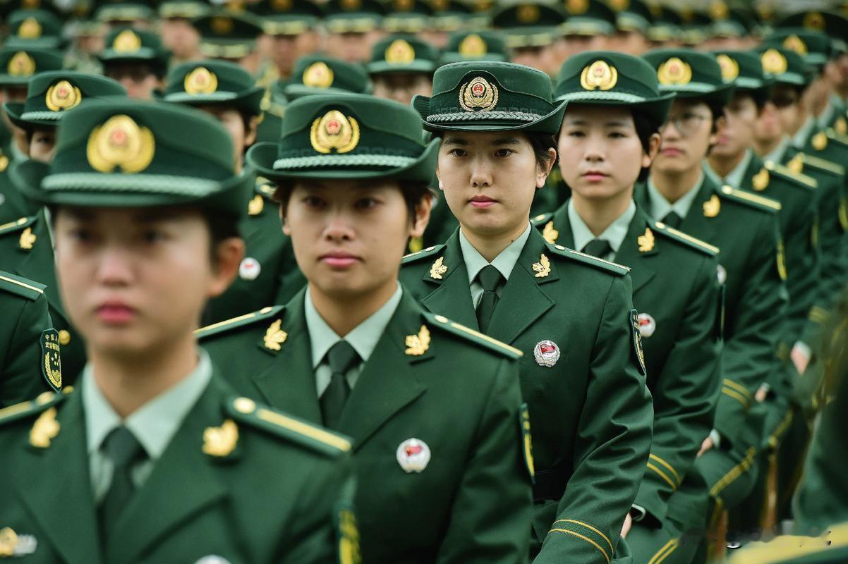 农村女孩凭硬实力当兵考军校！打破征兵潜规则谣言
 
每年女兵征兵启动，我都会想起