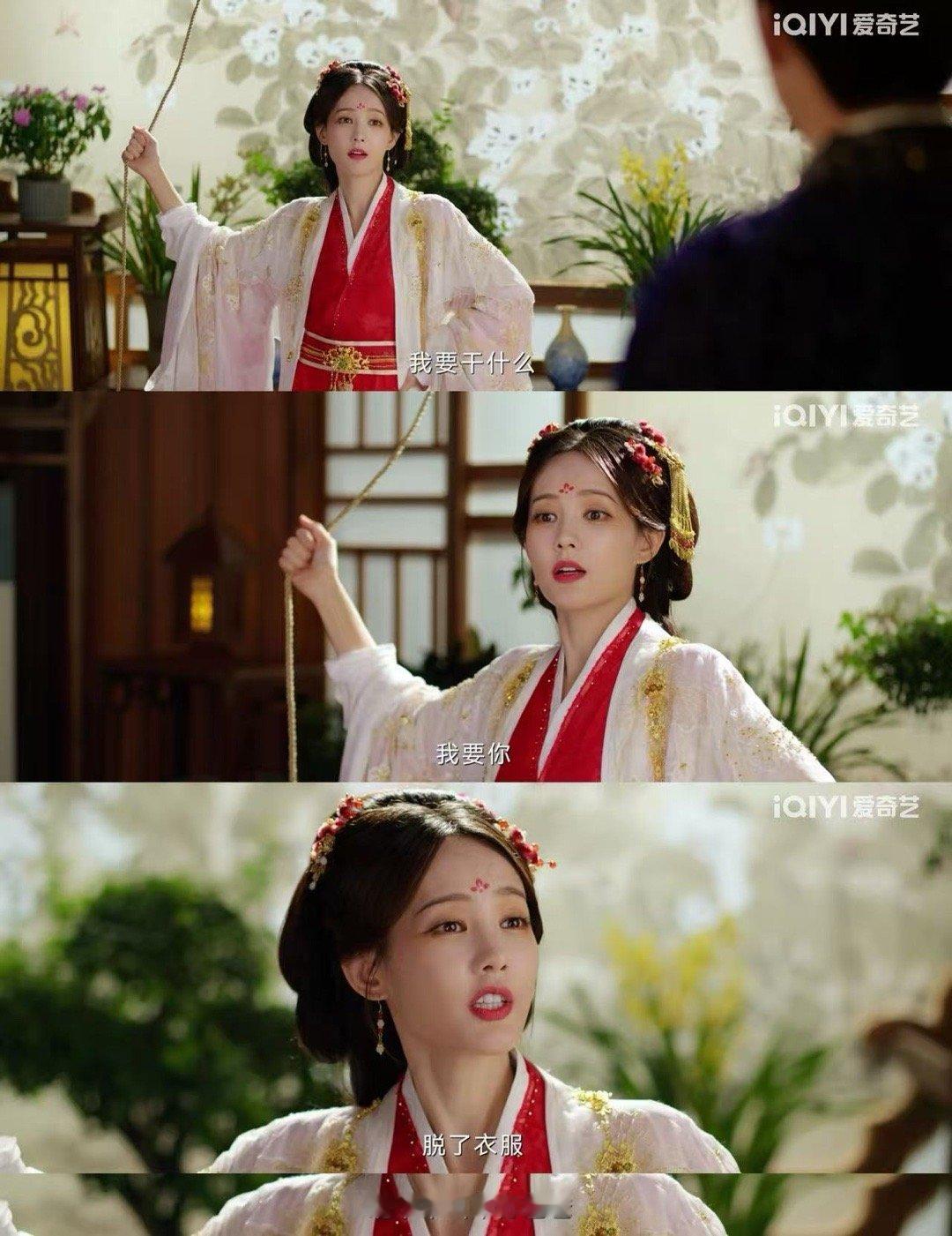 第一次见自带弹幕的剧 编剧混过内娱实锤！《书卷一梦》里的弹幕全是互联网梗，连观众
