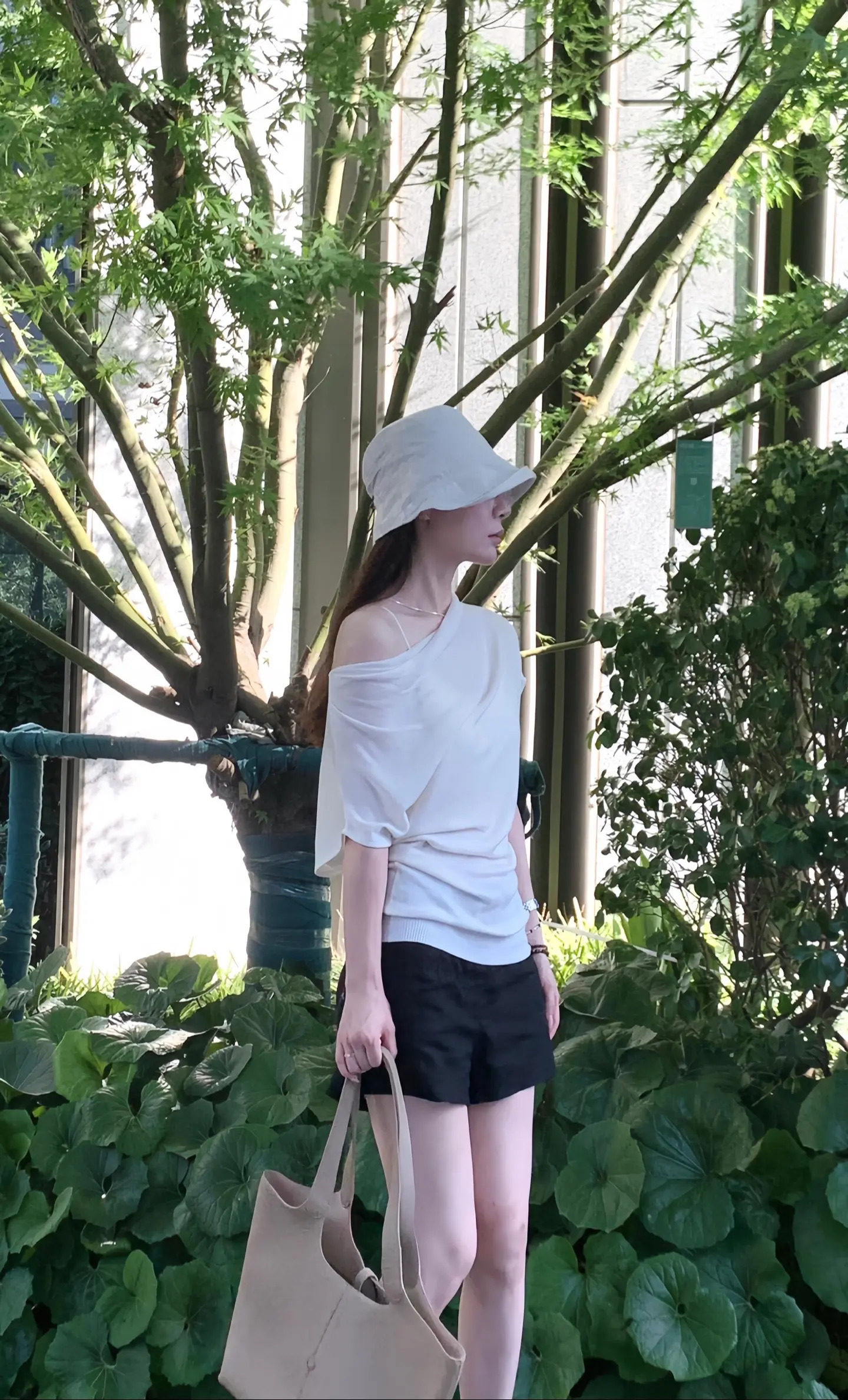 夏天该有的样子 简约穿搭 高级感穿搭 小众设计感 显瘦显高显气质