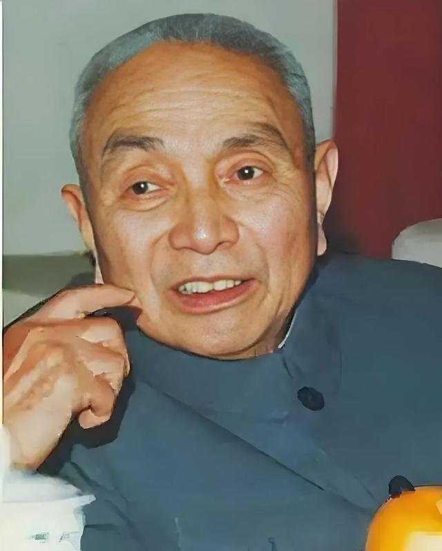 [太阳]1997年10月20日，郭汝瑰被一辆大货车撞倒，抢救无效身亡，三天后，他