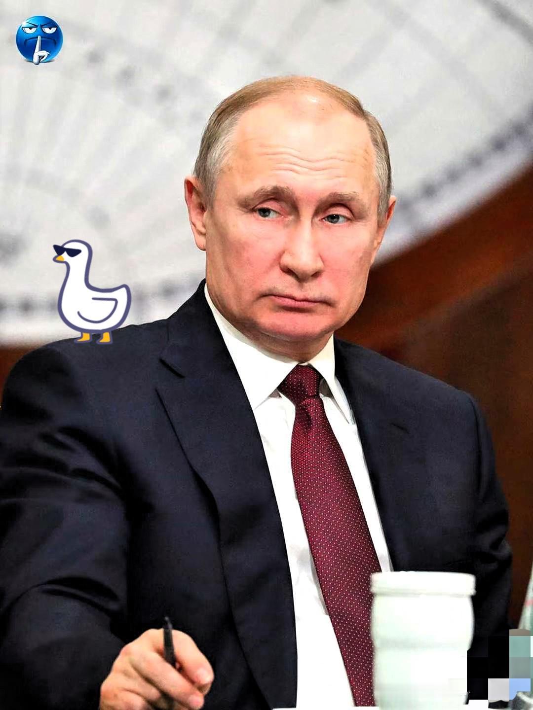 前脚刚释放出“妥协和谈”的信号，后脚就发动远程打击，直抵俄罗斯战略军工重地。
