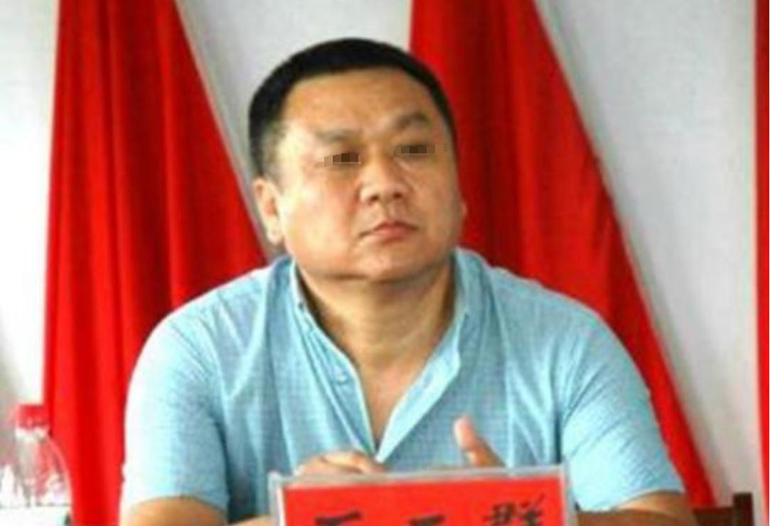 1999年年底，河南一男子从银行抢走200多万，10多年后被捕时，身价已经过亿，