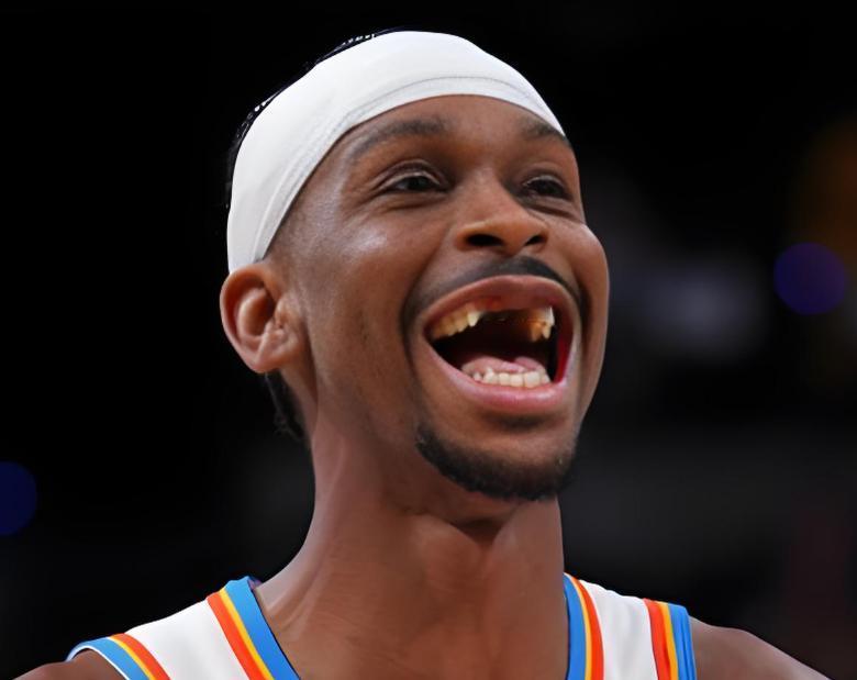 横扫湖人又横扫快船，雷霆啊雷霆，洛杉矶跟你有仇啊！
今天雷霆128-110大胜快