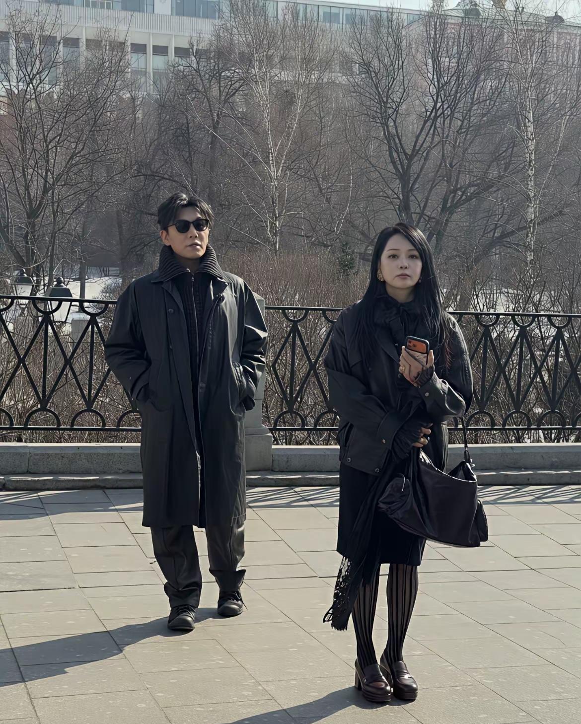 伊能静真是少女感十足啊
跟秦昊明明是姐弟恋，
但实际看起来
更像是型男大叔配小萝