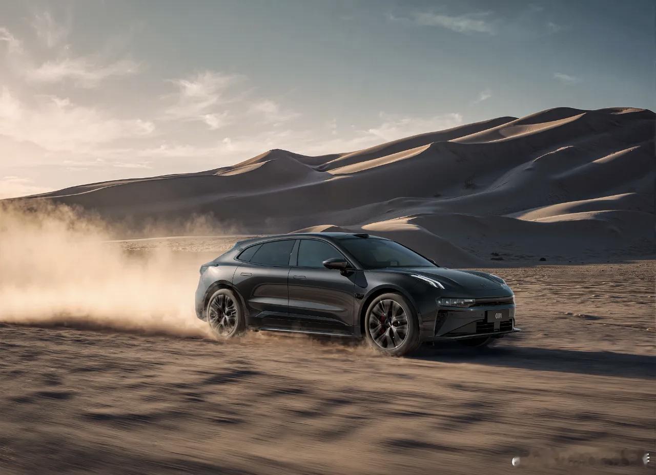 从不被看好的“四不像”，到被追捧的“六边形战士”，极氪001验证了那条在商业世界