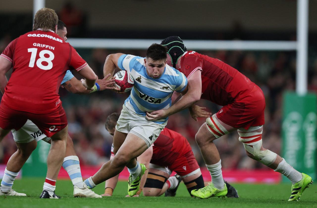 [To learn English]
Argentina denied Wale