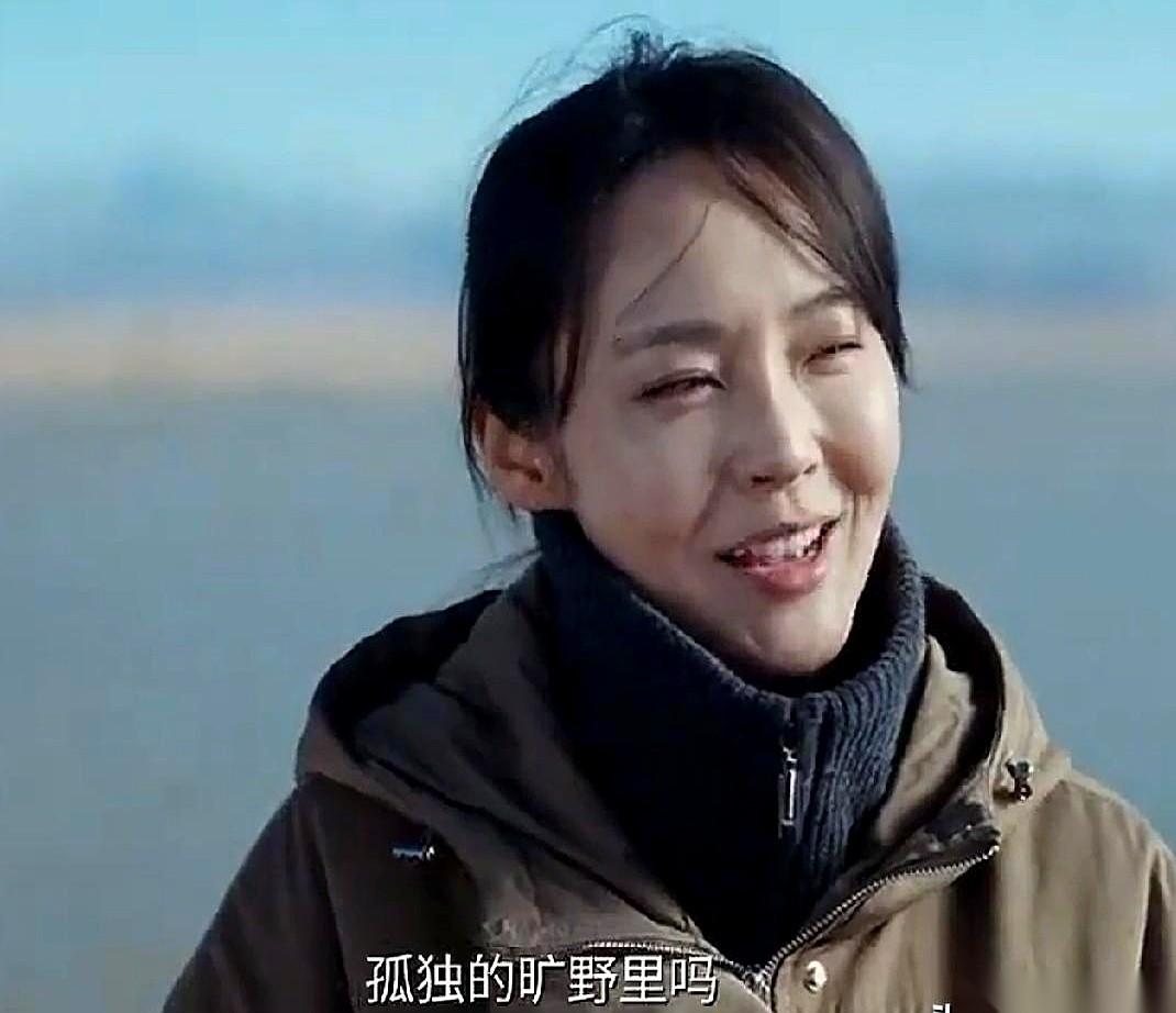 《重器》里，所有人都以为新来的张丽慧是个柔弱的小白花，不吵不闹，安静得像个影子。