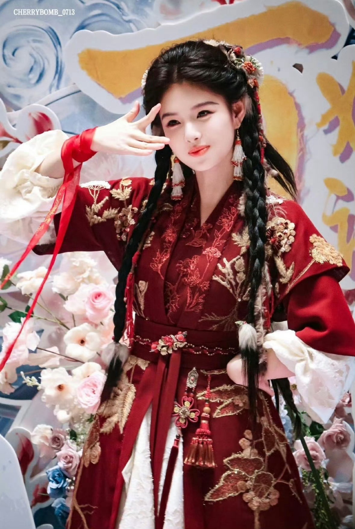 郭敬明把艾米婴儿肥减没了越来越贴合原著角色了