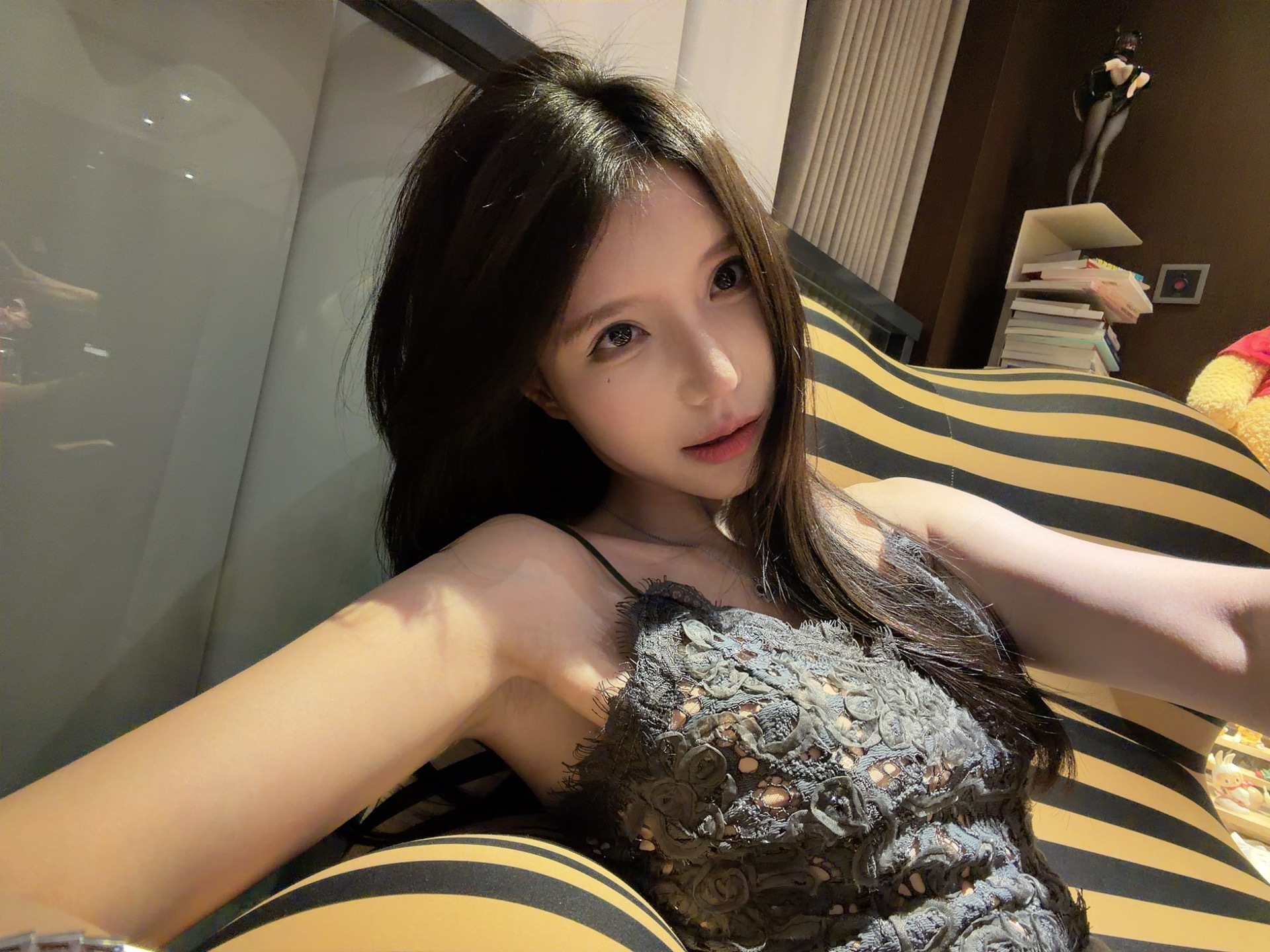 长相已是顶级，身材更是超绝，没想到性格更是完美中的完美我就是高质量人类的结合体（