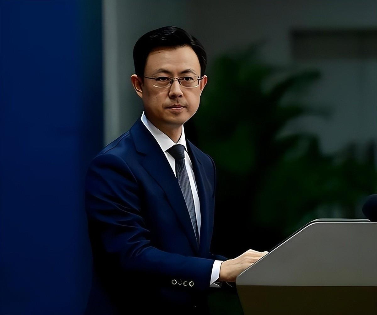 2026年9月30日，东北亚方向两条看似不相干的消息，被敏感的观察者放在了同一张