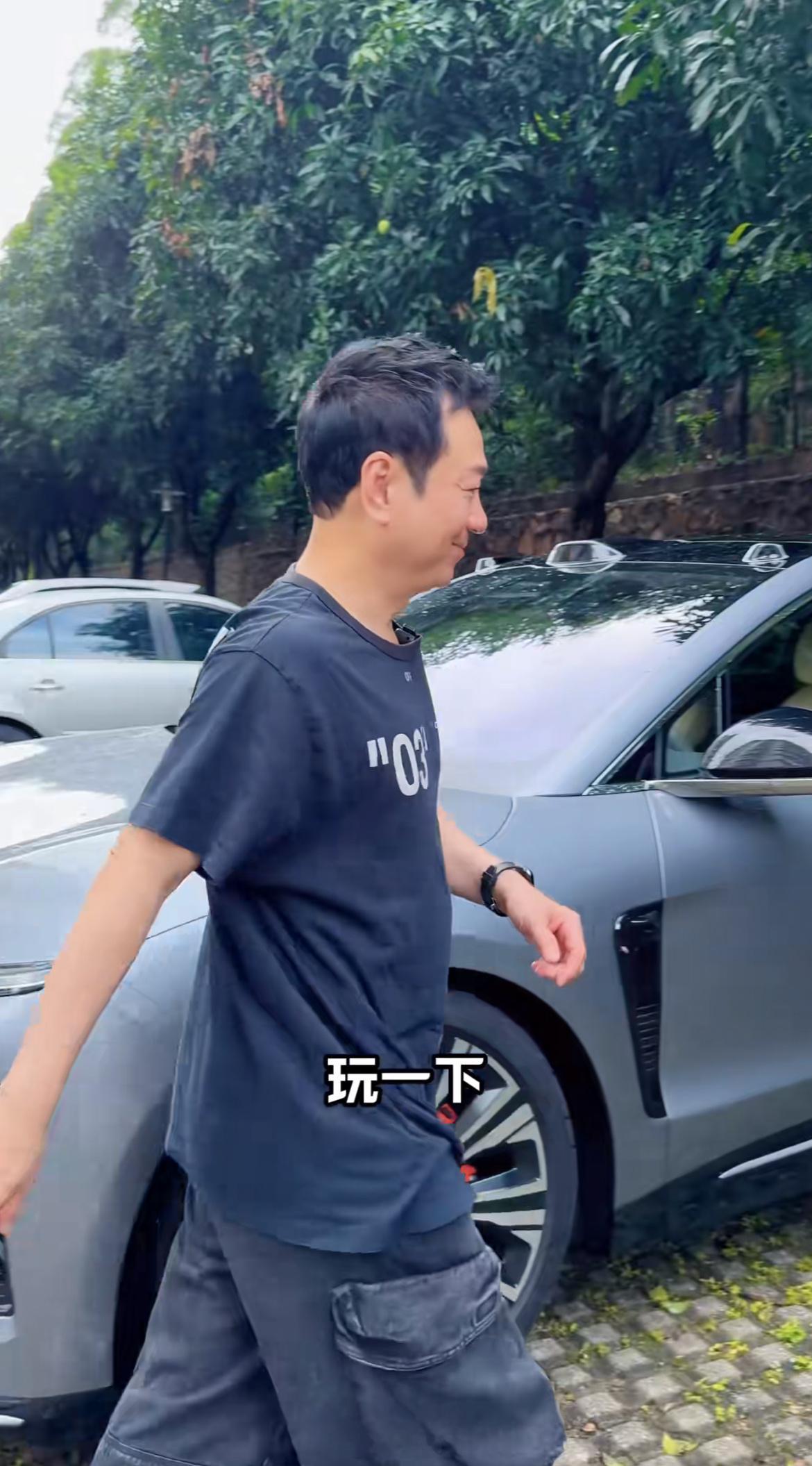 黎耀祥开什么车你看不看得出来[doge] ​​​