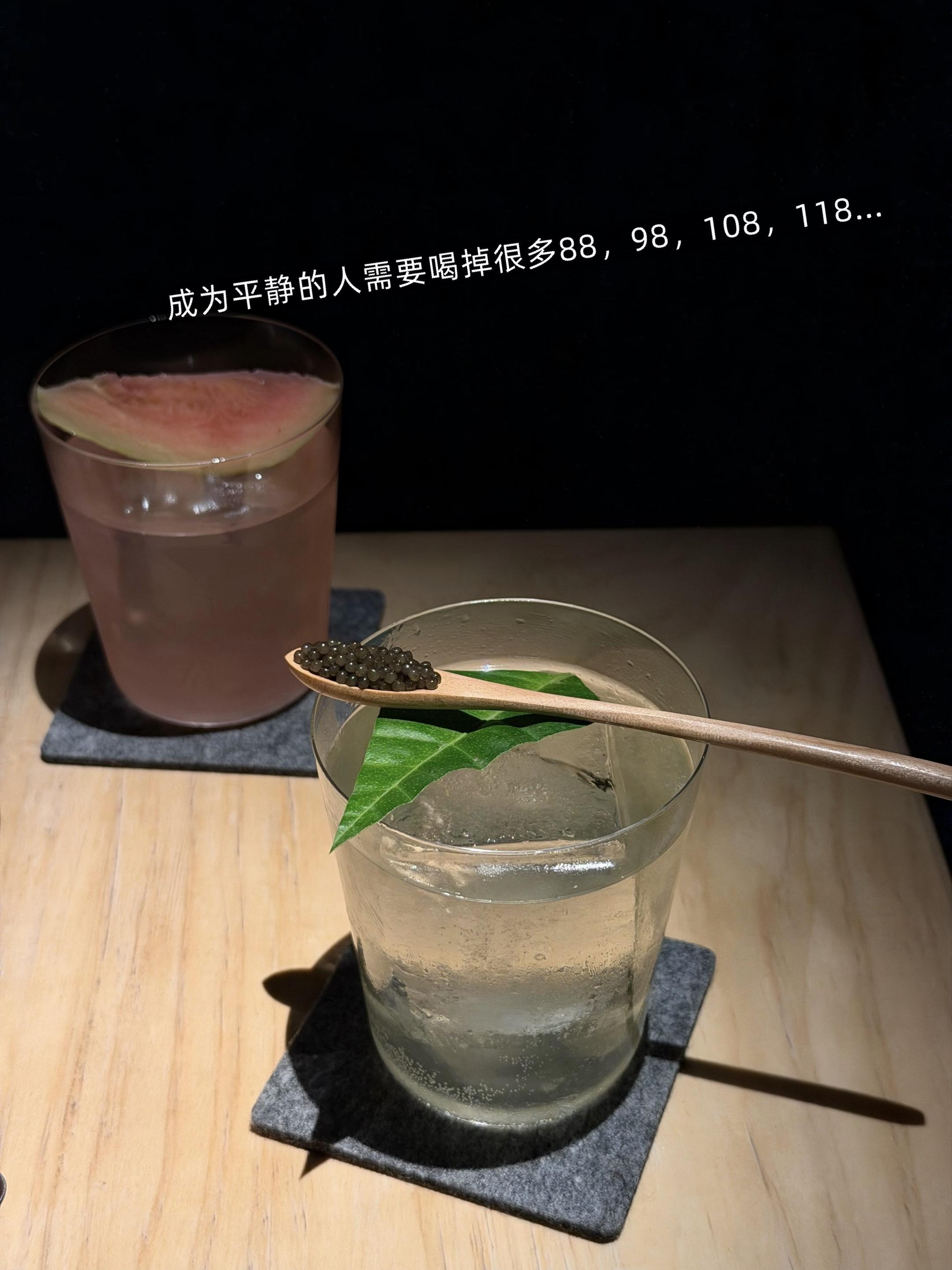 我只允许与我亲密的人知道我的近况 别人唯一知道的途径是我在社交媒体上的...