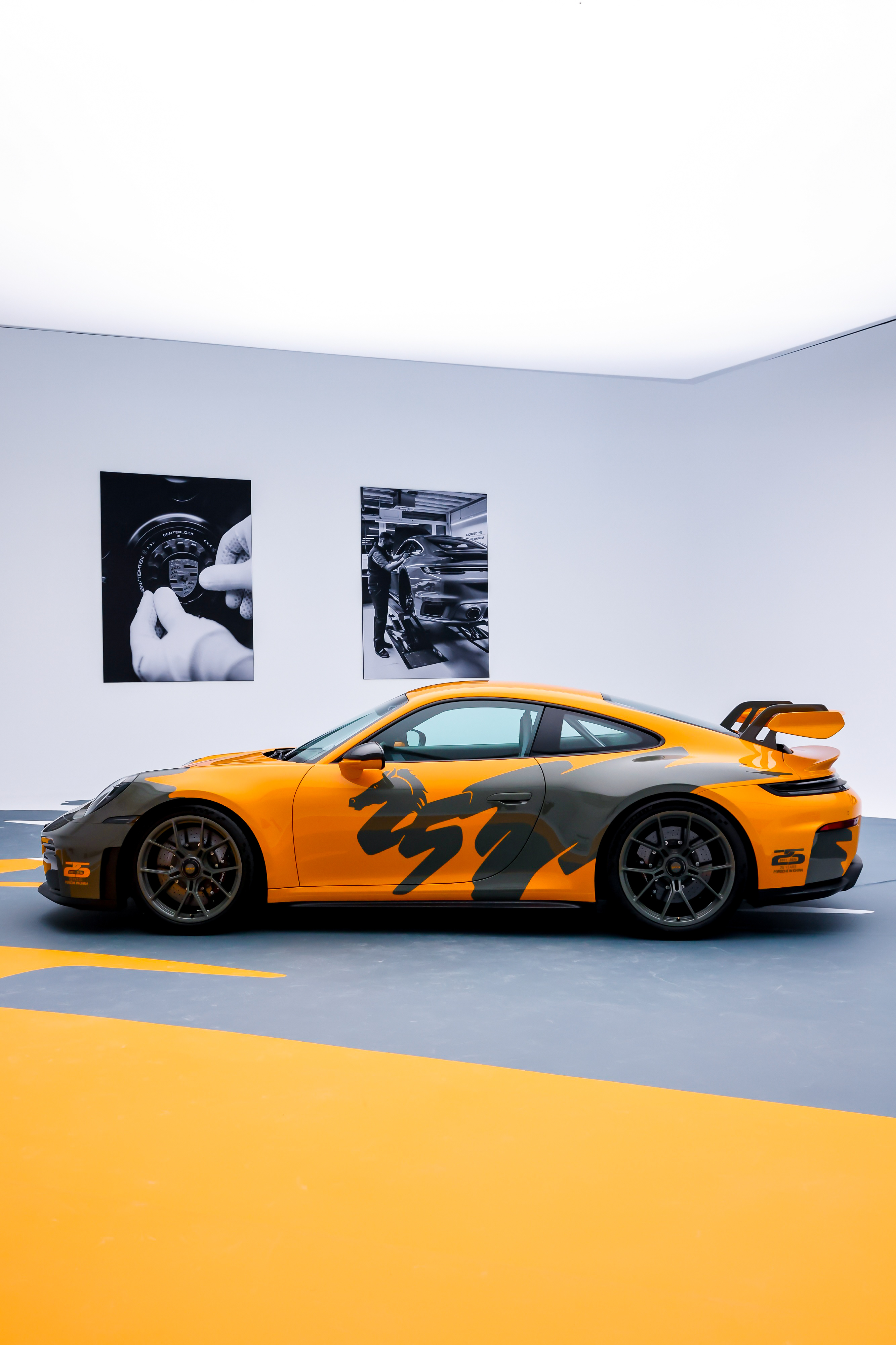 要说格调，还得是保时捷限量版保时捷入华25周年限量版只有一台，那算了我就不抢了2