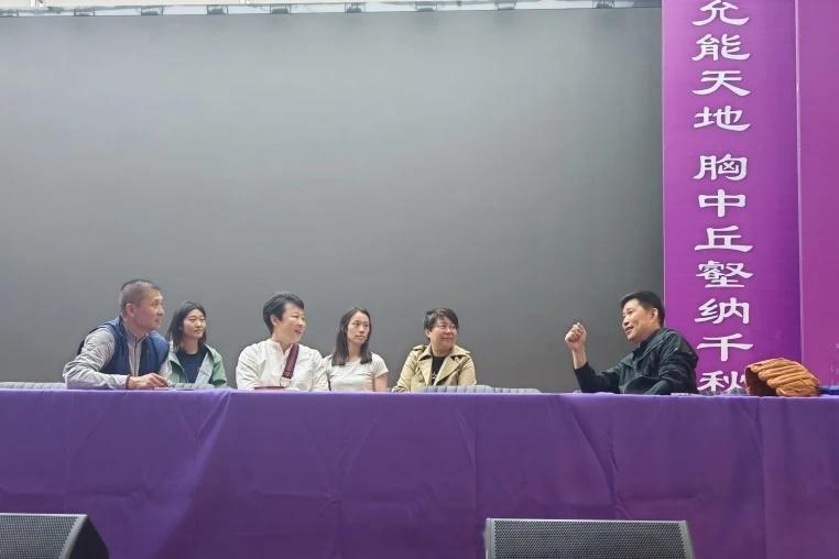 五一节前，天津蓟县国育允能高级中学邀请到雅典奥运会冠军冯坤，走进校园、走进训练场
