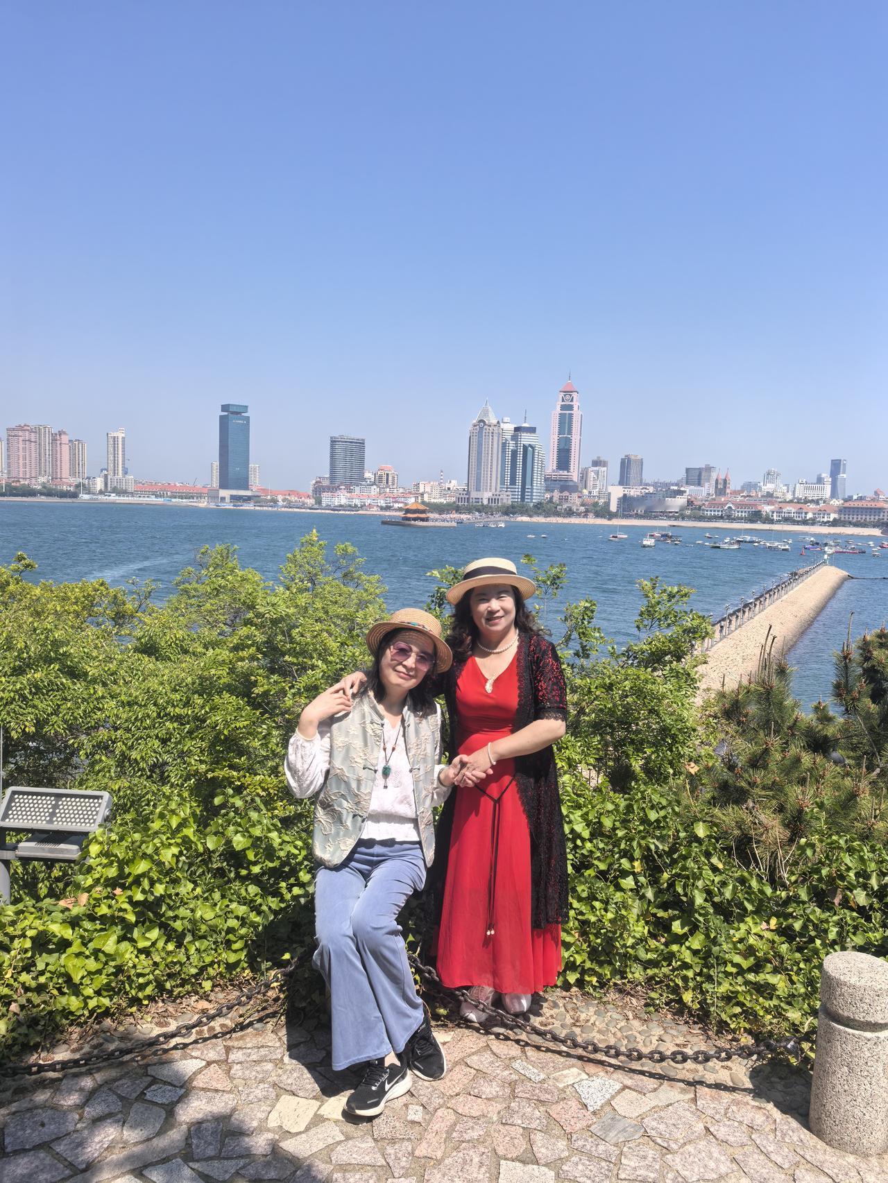 岁月如梭也如歌，一曲谱了52年的歌，应该是一种怎样的旋律?

    当年13、