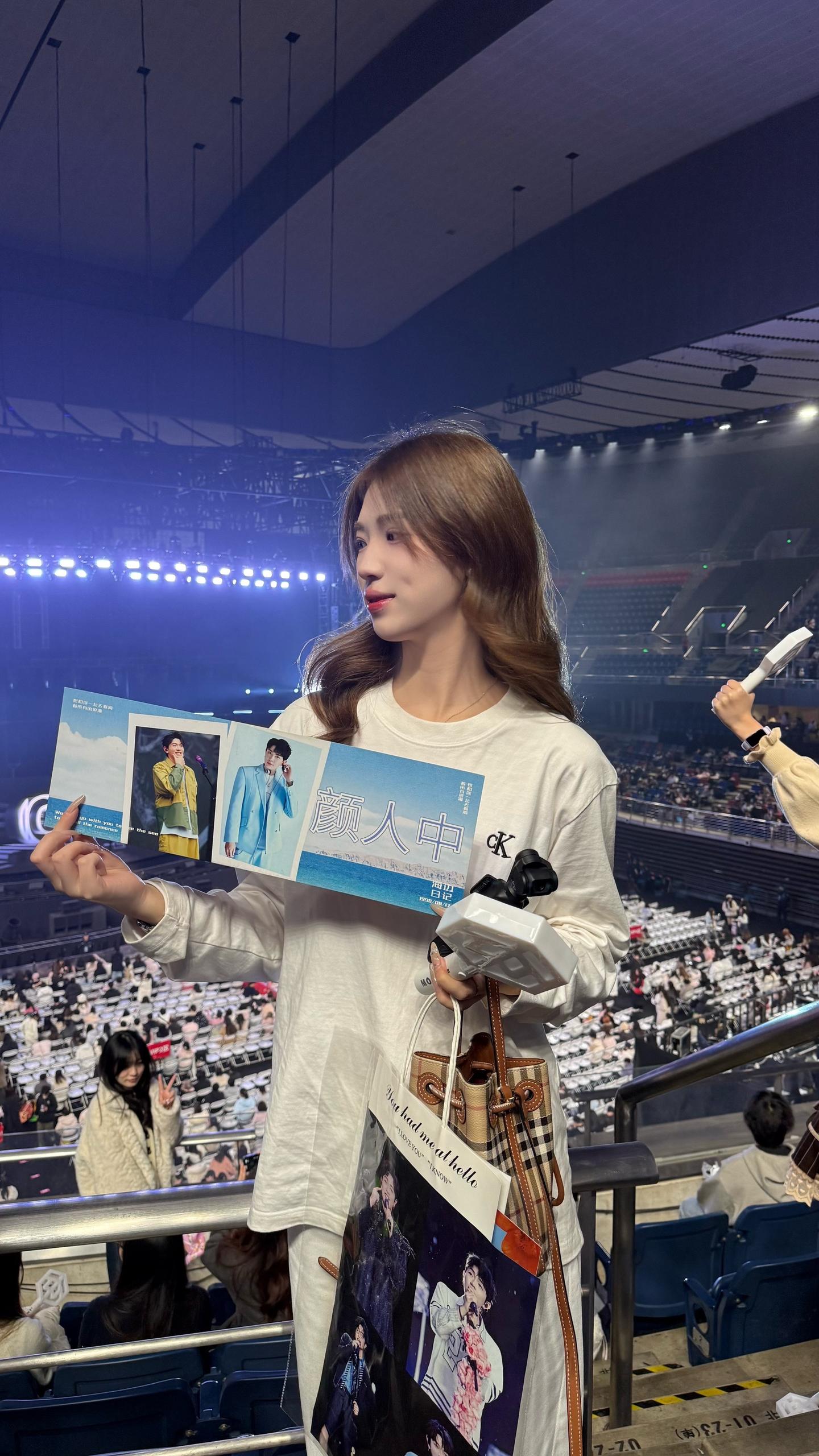 幸福给我的照片增添了饱和度