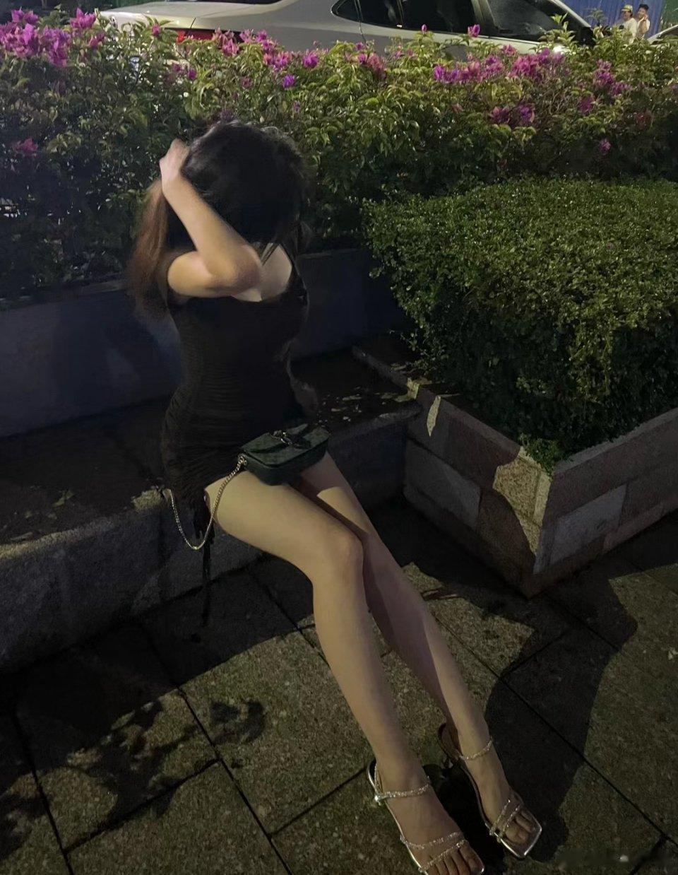 欣赏一下深夜氛围感 ​​​