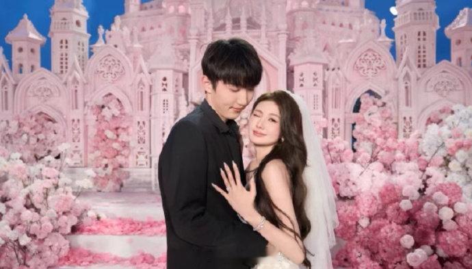 千万粉丝博主陈一娜官宣结婚8月9日下午4:00左右，千万粉丝博主陈一娜发布视频官
