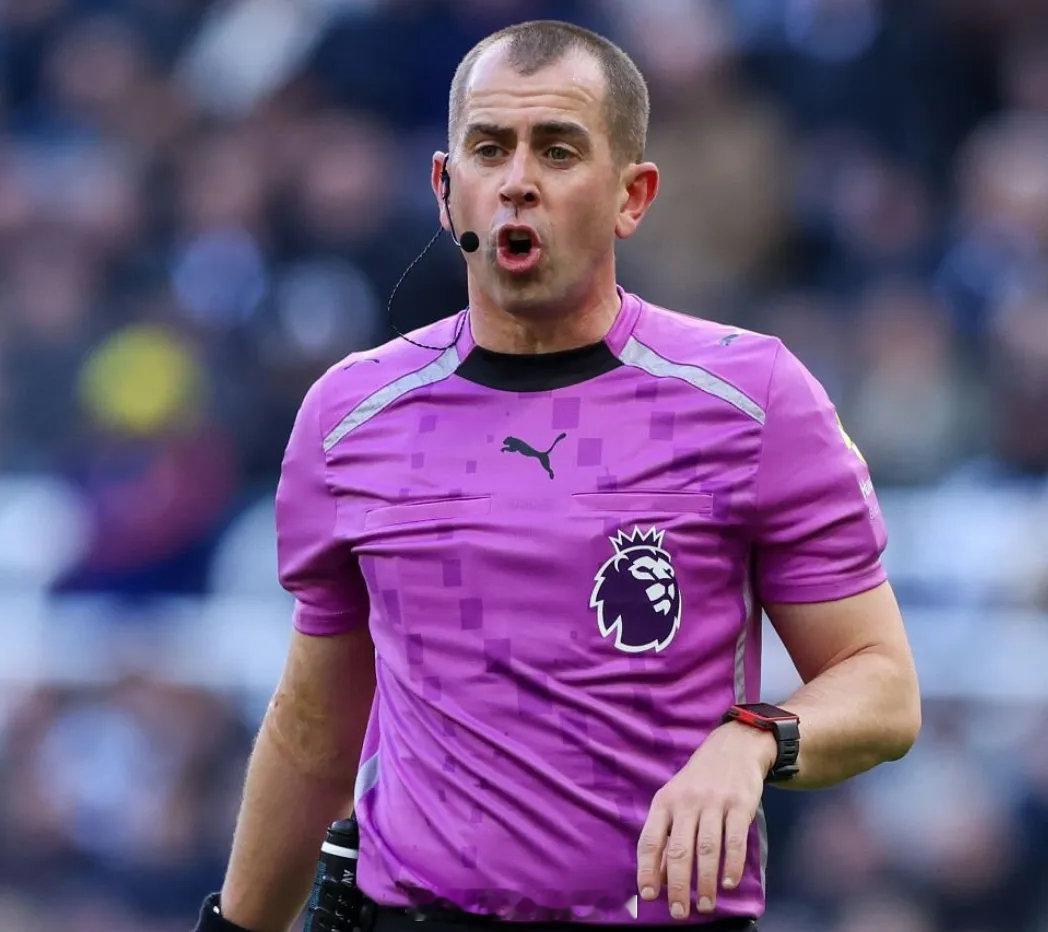 确认：班克斯将执法阿森纳客战热刺的北伦敦德比，VAR裁判是达伦-英格兰。 