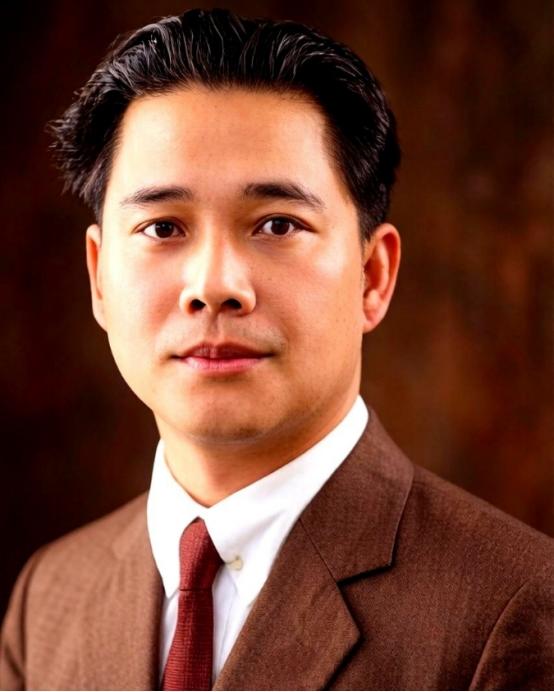 汪精卫老婆陈璧君，往他坟里灌了5吨碎钢铁，浇筑成一个铁疙瘩，以为能护他周全，结果