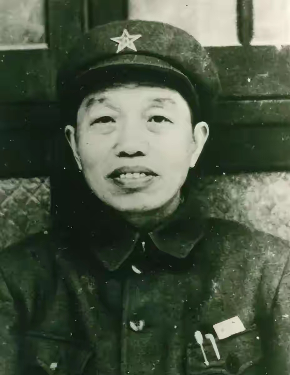 历史知识 开国元勋里，谭老板的性格极具传奇色彩，一生豪气万丈，坚定不移，敢想敢干