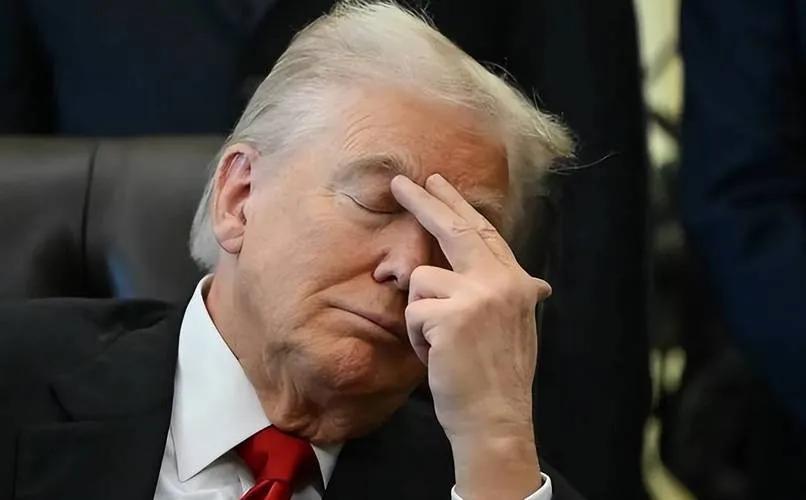 近日，传闻美国总统特朗普生病就医的消息“哈通、哈通”，（传得很快的意思）不过你别