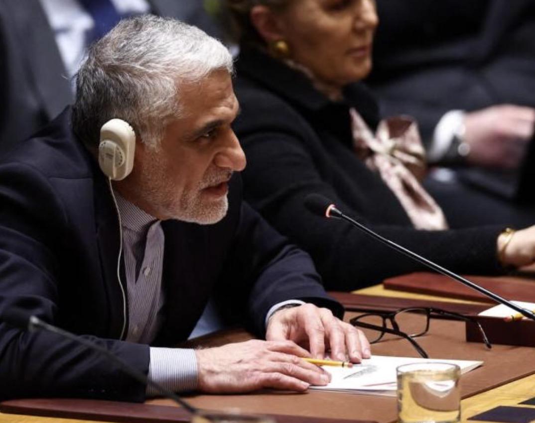 联合国安理会2月28日就美以空袭伊朗召开紧急会议，各方立场尖锐对立。美方坚称行动