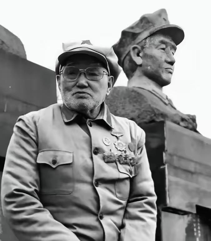 1940年6月，刘洪才带着3名侦察兵乔装成日军的样子侦察回来，遇见了5名民兵，刘