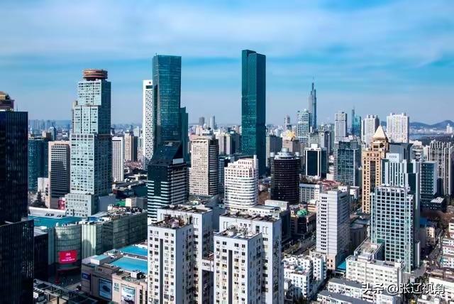 双双站上7万亿！江苏步步紧逼，真能撼动广东第一大省地位？
 
2026上半年经济