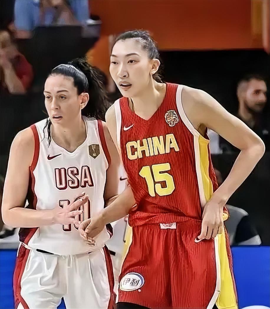 本届女篮世界杯十大巨人中锋

1、 张子宇🇨🇳， 2.26m 
2、 韩旭?