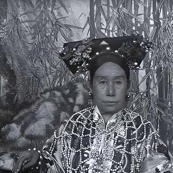 其实慈禧太后临死前，还干了一件极其歹毒事，直到2008年才被公开
 
说出来你可