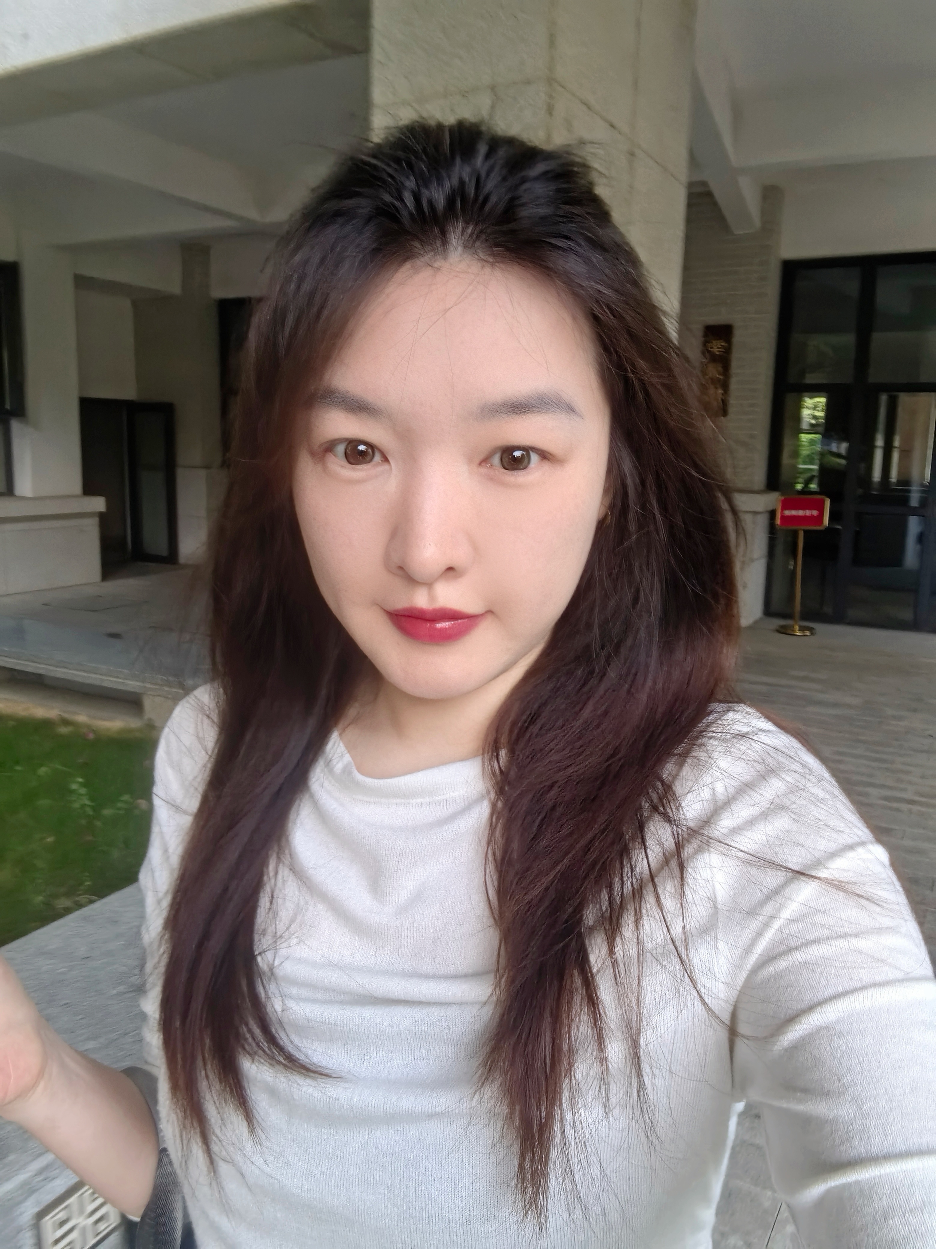 年近40的女大开始了新一天的学习。终于喝上冰咖啡了！ 成都·四川省社会主义学院