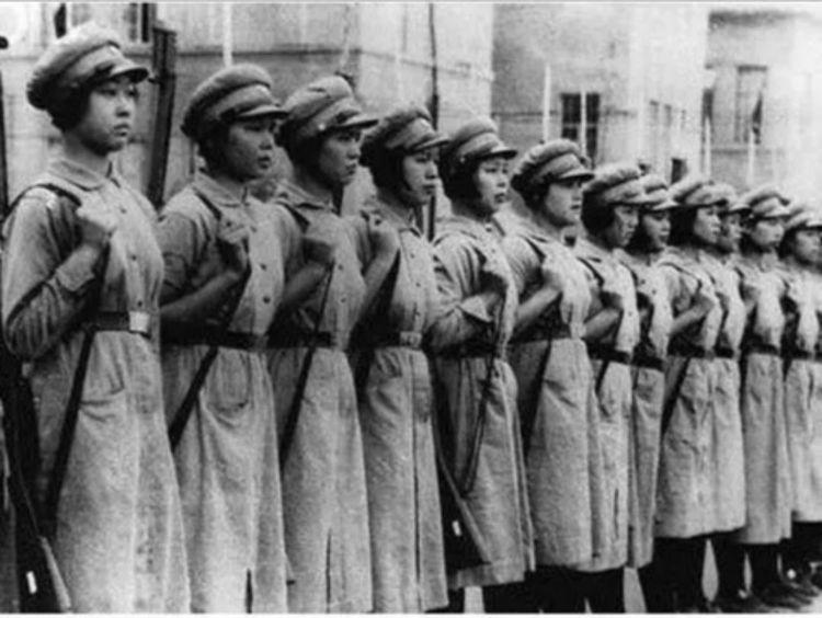 这位河南女子，参加过八一南昌起义，战场上救过陈赓的命，还与周恩来假扮过夫妻。
杨