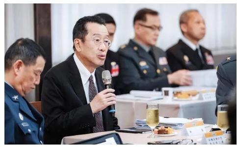 12月31日大陆军演已至收官阶段，全球都在紧盯台海局势。但就在这风声鹤唳的时刻，