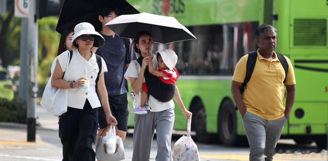 全球暖化日益严重，为提高本地的抗热能力，新加坡政府拨款4000万元资助相关研究，