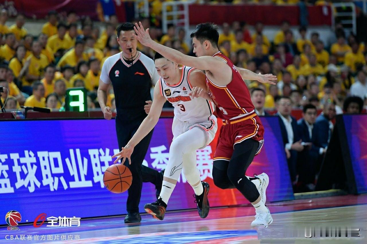 把话放这，残阵广东今晚客战山西必输无疑，理由有三：
1、球队实力和阵容深度，广东