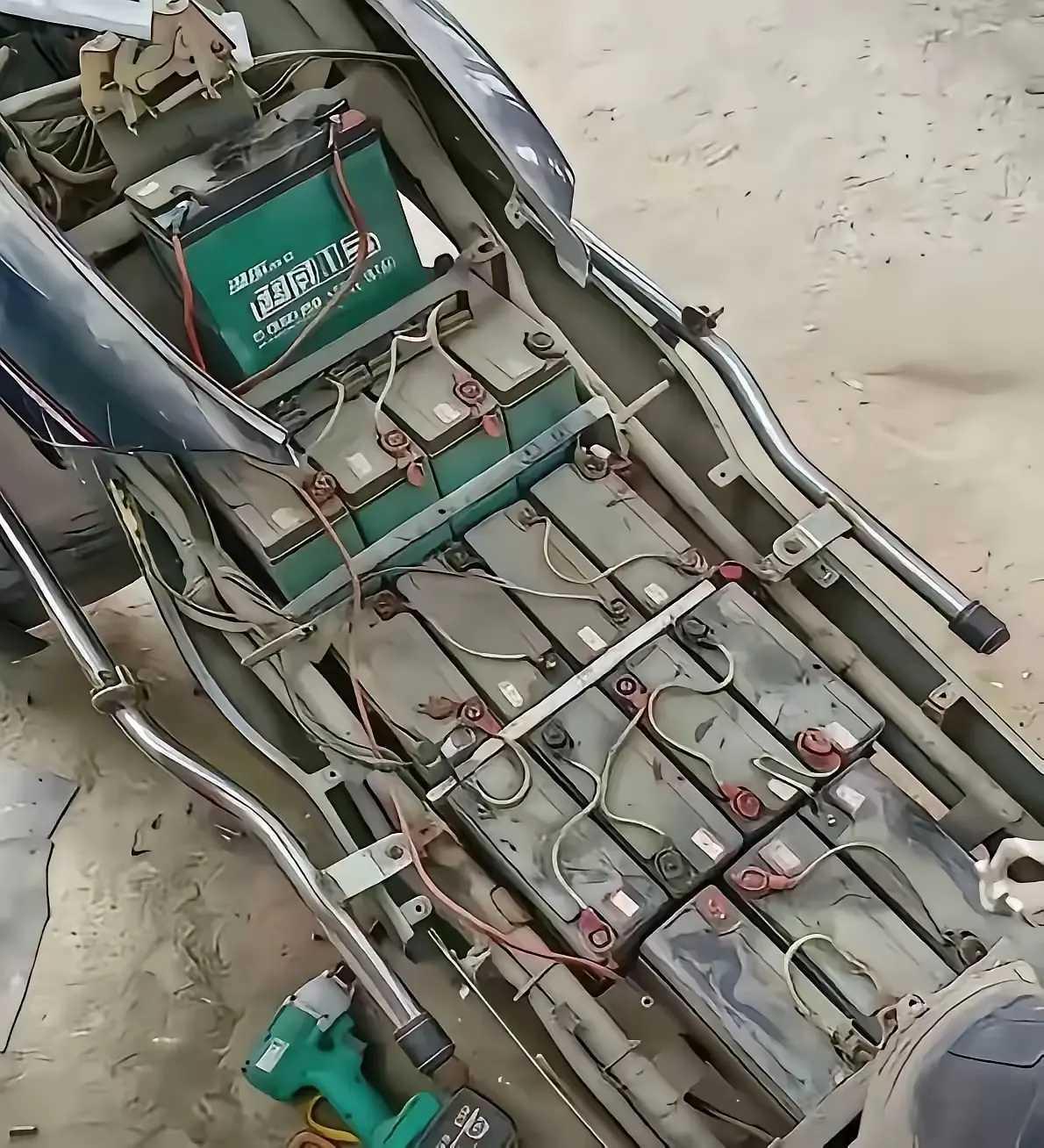 16个电池，这是要起飞吗？