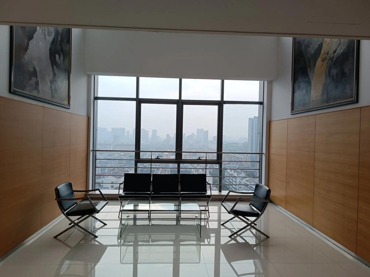 少操一点心，尤其是少操别人的心，特别是不怎么相干人的心。
这样好心情有了，健康有