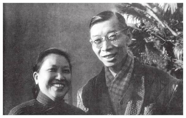 1966年，傅雷不堪受辱的选择了服毒自尽，其妻朱梅馥不愿独活，当即在傅雷身边上吊