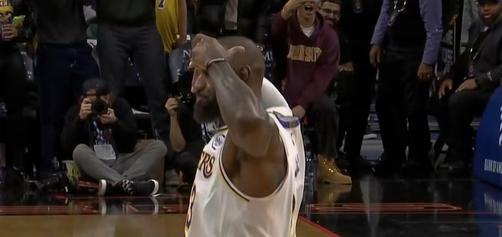 今日复盘 G23vs费城 Your king is back岁月带走他极致的爆发