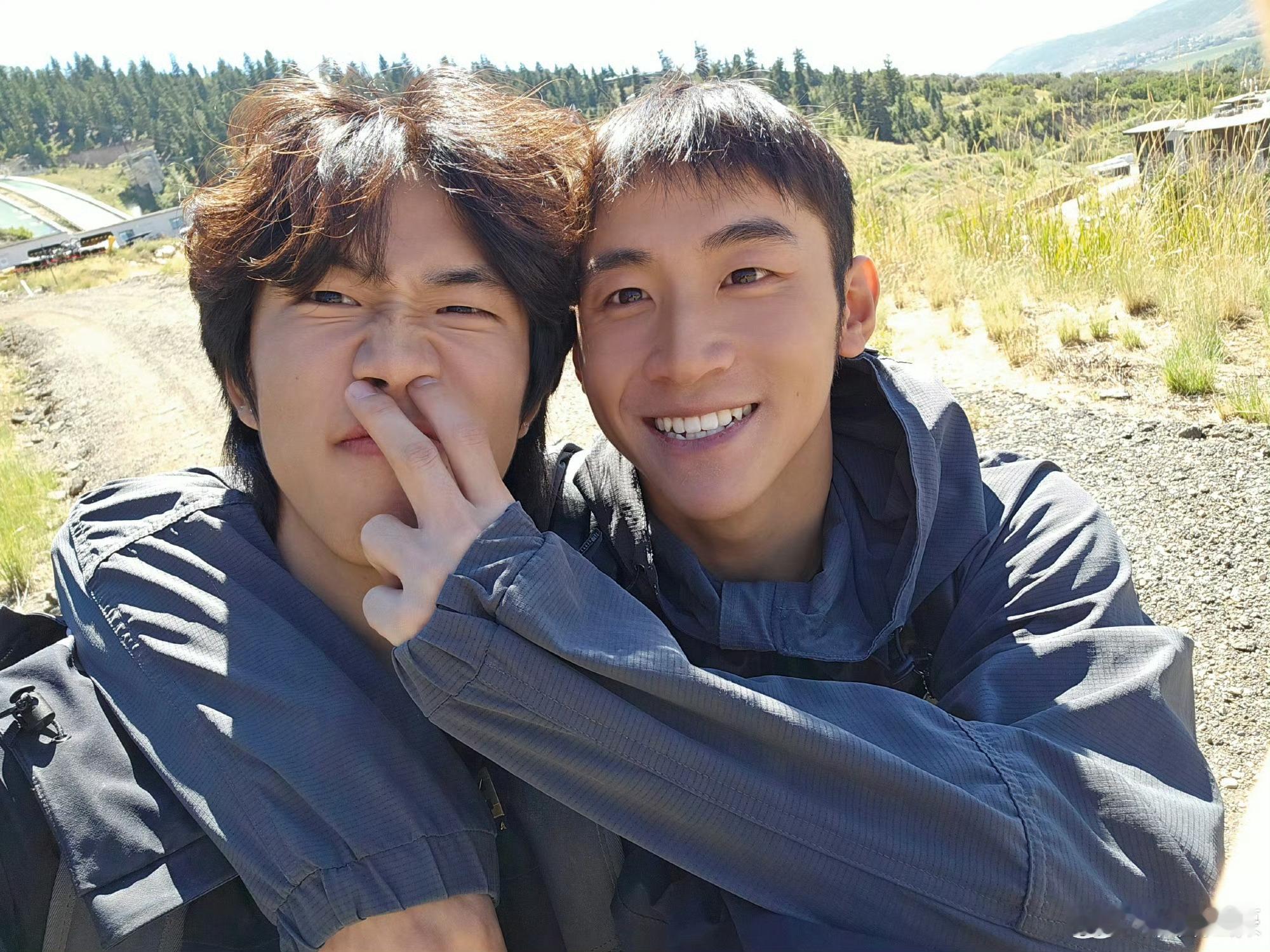 属于扒拉扒拉小魔仙了 互联网搬运工找到的 李天马 照片冬奥会李天马快乐小马向全世