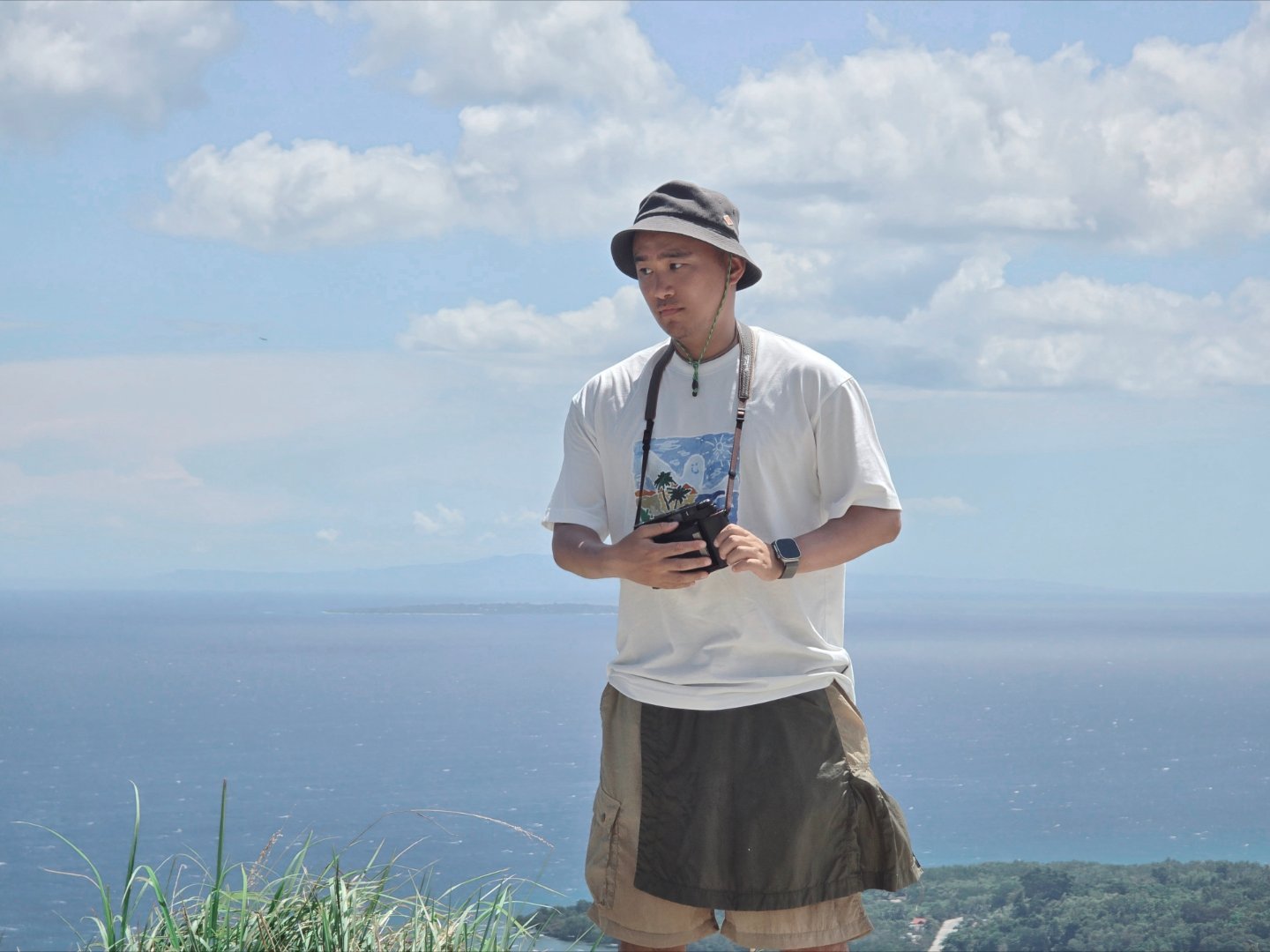 我变白了吗？变白就对了。因为我用了美白滤镜。 